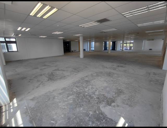 536M² OFFICE TO LET IN WATERFALL